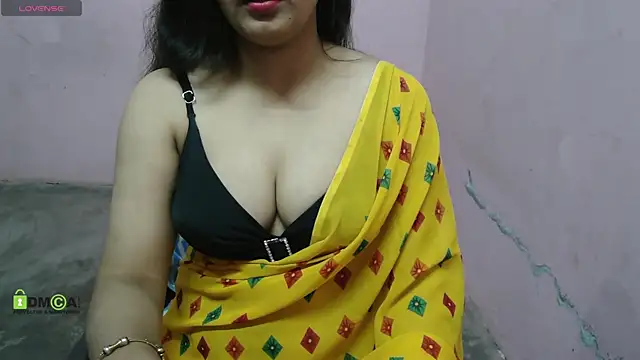 Snapshot of NithyaSingh chatting on November 6, 2025, 5:58 pm NithyaSingh online show from November 6, 2025, 5:58 pm