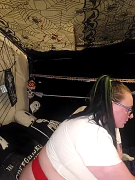 Bunny Cummings online show from November 5, 2025, 10:21 pm