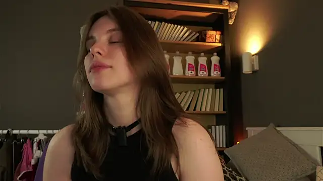 Snapshot of DarylBarks chatting on February 7, 2026, 1:20 am DarylBarks online show from February 7, 2026, 1:20 am