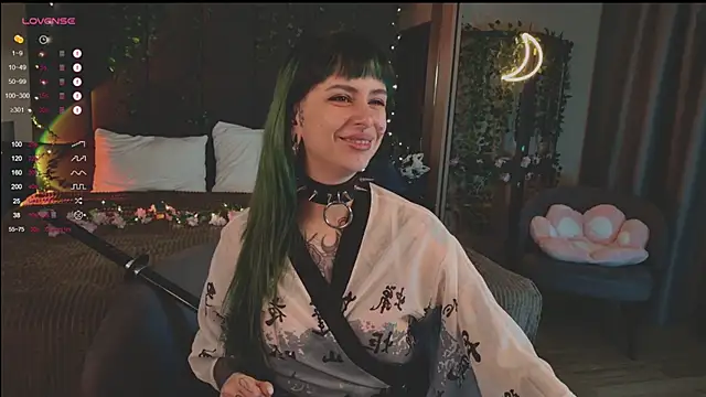 MichaellaMoon online show from March 23, 2025, 8:26 am