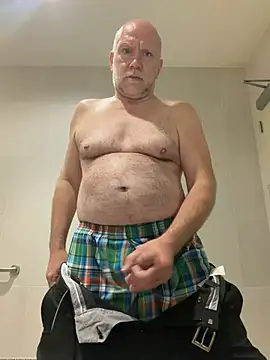 FLSexyGuy online show from August 1, 2026, 1:43 pm