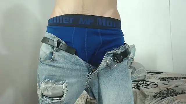 lana robertt online show from April 6, 2026, 8:15 am