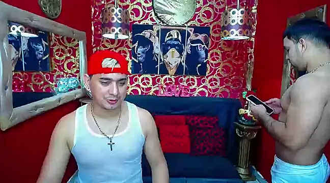 Snapshot of BOYSPEIN chatting on February 18, 2025, 12:15 am BOYSPEIN online show from February 18, 2025, 12:15 am