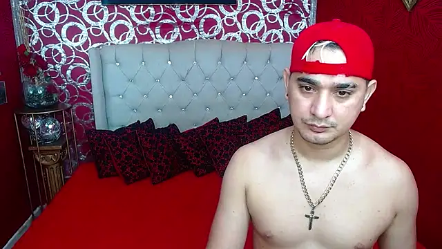 Snapshot of BOYSPEIN chatting on March 18, 2025, 2:26 pm BOYSPEIN online show from March 18, 2025, 2:26 pm