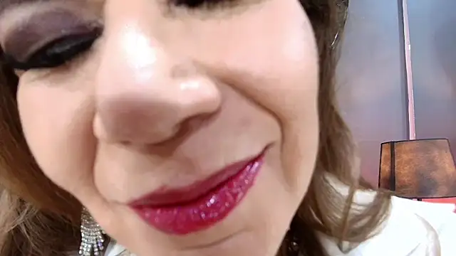 MelaniaKnauss online show from February 25, 2025, 8:41 pm