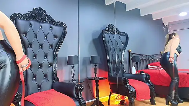 MelaniaKnauss online show from March 13, 2025, 11:27 pm