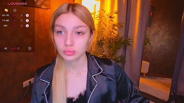 Ella Milla online show from January 27, 2025, 5:47 am