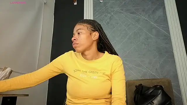 Snapshot of YummyDuooo chatting on January 16, 2026, 12:42 pm YummyDuooo online show from January 16, 2026, 12:42 pm