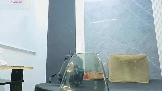 Snapshot of YummyDuooo chatting on January 19, 2026, 12:42 pm YummyDuooo online show from January 19, 2026, 12:42 pm