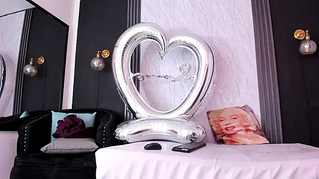 Snapshot of YummyDuooo chatting on April 10, 2026, 11:48 am YummyDuooo online show from April 10, 2026, 11:48 am