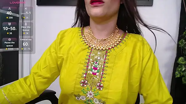Snapshot of shantala_krisha chatting on April 5, 2026, 12:35 pm shantala krisha online show from April 5, 2026, 12:35 pm