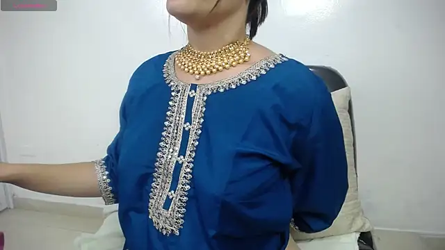 Snapshot of shantala_krisha chatting on April 15, 2026, 7:58 pm shantala krisha online show from April 15, 2026, 7:58 pm