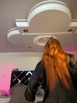 antonhella1 online show from October 23, 2025, 7:01 pm