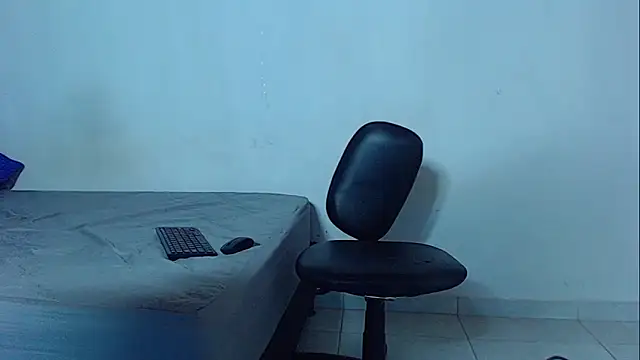 mikecoper 23 online show from January 18, 2026, 2:37 am