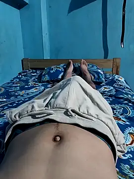 Snapshot of funnguy25 chatting on October 29, 2025, 3:58 pm funnguy25 online show from October 29, 2025, 3:58 pm