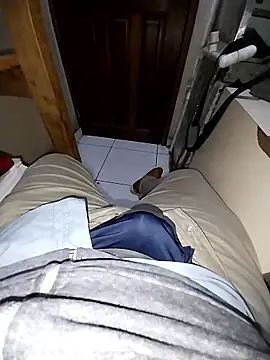 Snapshot of Whiper2024 chatting on January 7, 2026, 6:32 pm Whiper2024 online show from January 7, 2026, 6:32 pm