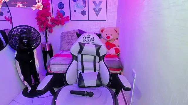 Miia bela online show from January 8, 2025, 3:29 am