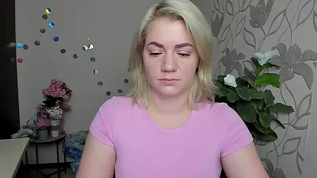 Snapshot of MariaSttone chatting on December 2, 2025, 2:12 pm MariaSttone online show from December 2, 2025, 2:12 pm