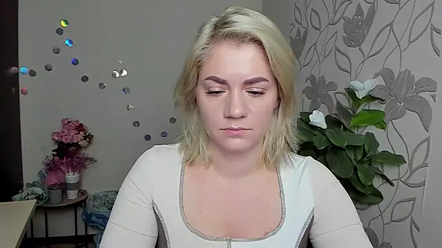 Snapshot of MariaSttone chatting on December 3, 2025, 11:30 am MariaSttone online show from December 3, 2025, 11:30 am