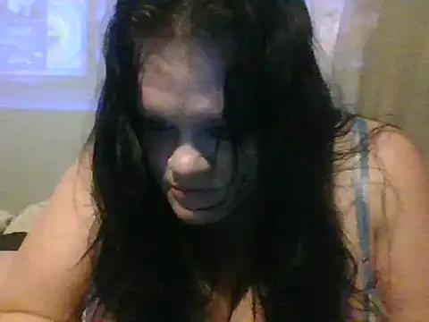 Snapshot of Karmaa89 chatting on January 15, 2025, 6:01 am Karmaa89 online show from January 15, 2025, 6:01 am