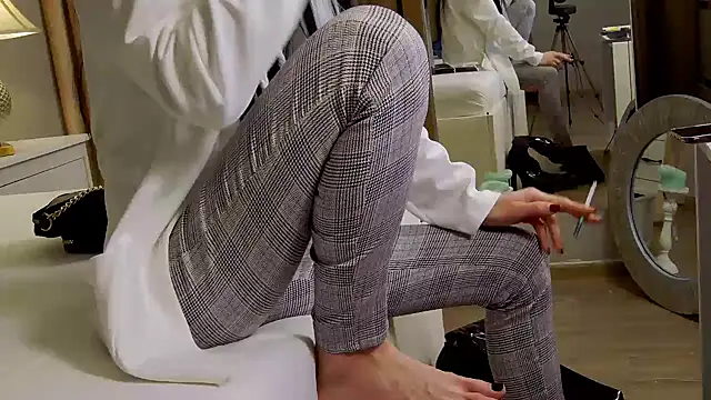 Snapshot of FeetVibe chatting on March 19, 2025, 5:52 am FeetVibe online show from March 19, 2025, 5:52 am