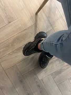 Snapshot of FeetVibe chatting on October 6, 2025, 7:06 am FeetVibe online show from October 6, 2025, 7:06 am