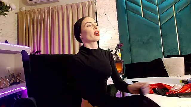 Snapshot of FeetVibe chatting on November 29, 2025, 8:28 am FeetVibe online show from November 29, 2025, 8:28 am