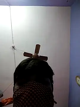 Snapshot of Tamilandteluguboy14 chatting on February 5, 2026, 6:18 am Tamilandteluguboy14 online show from February 5, 2026, 6:18 am