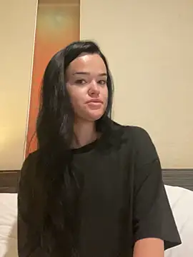 English-Chloe96 online show from November 12, 2025, 4:35 am