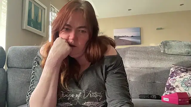 Snapshot of curvy-milf-abbie chatting on February 17, 2026, 3:40 pm curvy-milf-abbie online show from February 17, 2026, 3:40 pm