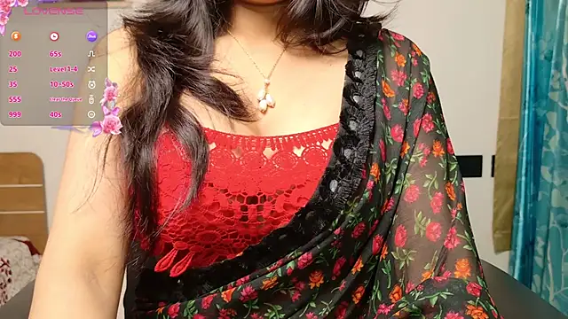 Snapshot of Punjabi_Queen1 chatting on November 26, 2025, 10:44 pm Punjabi Queen1 online show from November 26, 2025, 10:44 pm