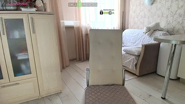 Snapshot of MilfeaN chatting on February 19, 2026, 9:38 am MilfeaN online show from February 19, 2026, 9:38 am