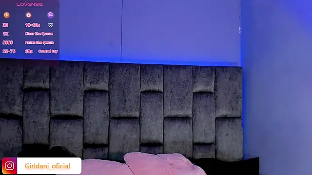 Liittle foxxxy online show from January 28, 2025, 5:22 am