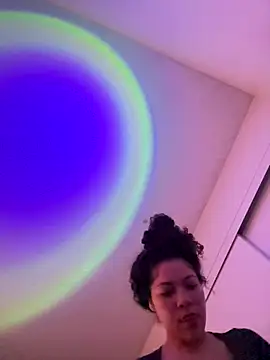 Snapshot of ladylavish chatting on January 7, 2026, 4:48 am ladylavish online show from January 7, 2026, 4:48 am