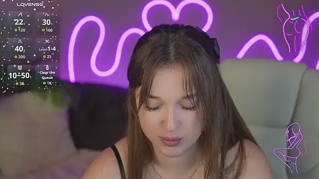 DonnaLustt online show from October 6, 2025, 5:49 am