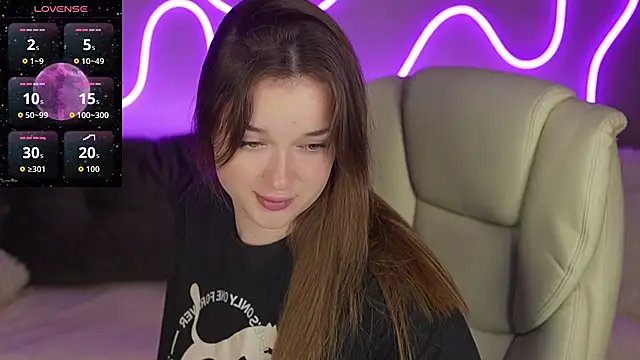 DonnaLustt online show from November 10, 2025, 1:48 am