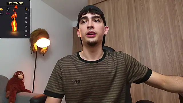 Snapshot of zenn_rush1 chatting on January 15, 2025, 11:32 am zenn rush1 online show from January 15, 2025, 11:32 am