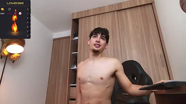 Snapshot of zenn_rush1 chatting on January 20, 2025, 3:39 pm zenn rush1 online show from January 20, 2025, 3:39 pm