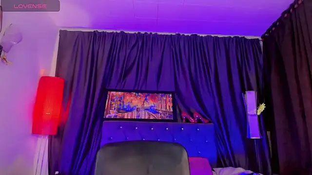 Gabyqueen70 online show from November 8, 2025, 3:07 am