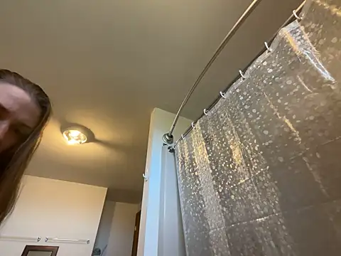 Snapshot of MissSwitch chatting on December 31, 2024, 7:29 pm MissSwitch online show from December 31, 2024, 7:29 pm