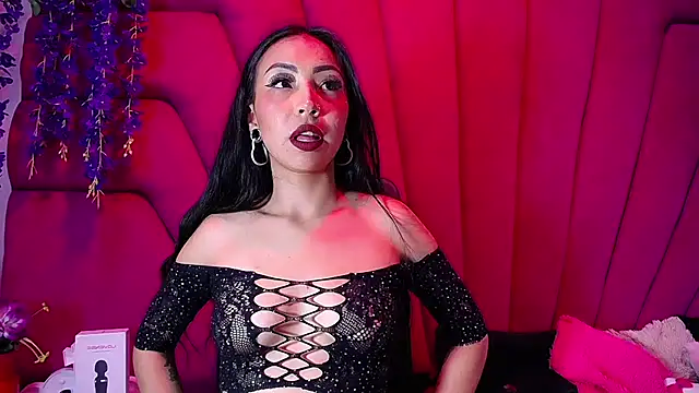 Snapshot of nathalia_pink chatting on October 27, 2025, 8:13 pm nathalia pink online show from October 27, 2025, 8:13 pm