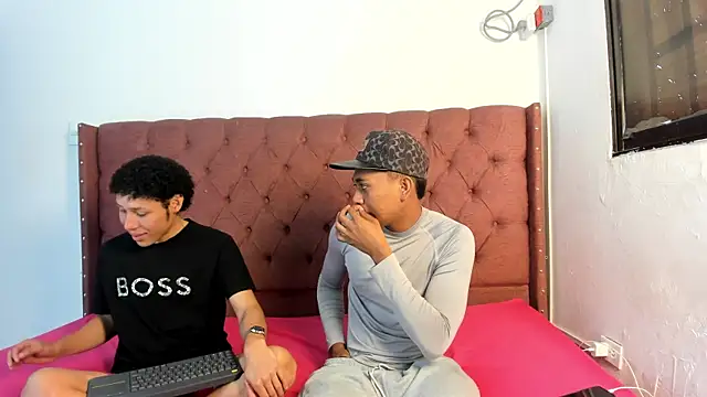 boys yourparty online show from December 4, 2025, 1:20 pm