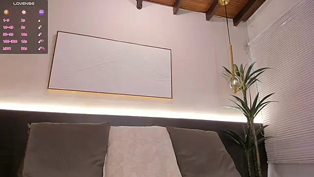 SophieBlake online show from February 12, 2025, 8:40 pm