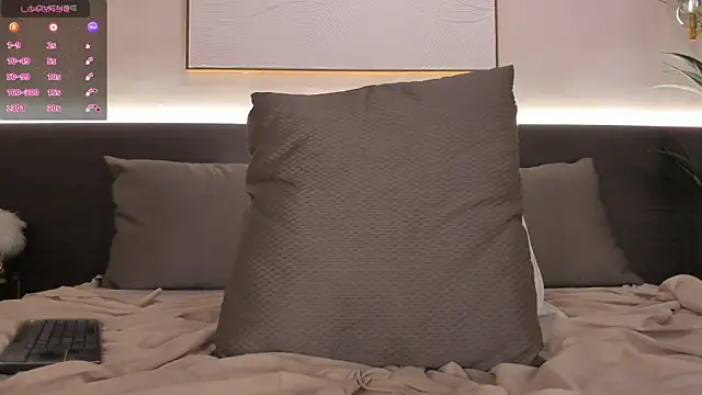 SophieBlake online show from March 7, 2025, 11:27 pm