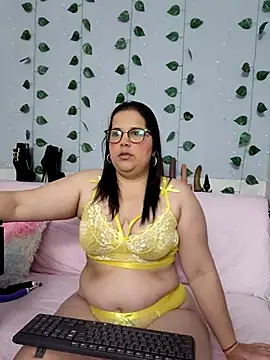 Snapshot of kiara_scottt chatting on February 25, 2026, 8:57 am kiara scottt online show from February 25, 2026, 8:57 am