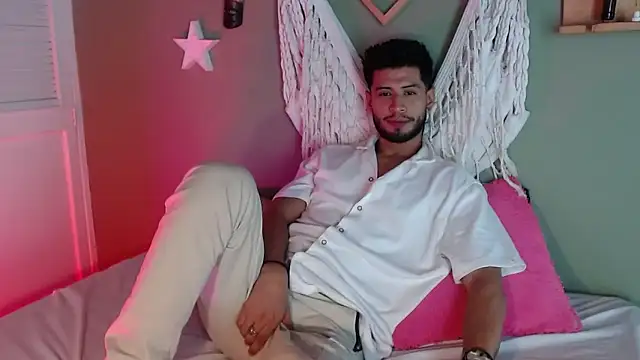 Colby brown03 online show from November 19, 2025, 3:50 am