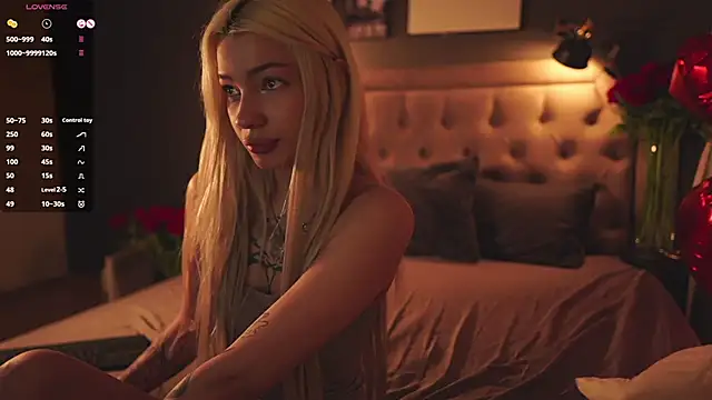 Snapshot of LolaStifler chatting on February 16, 2025, 6:54 am LolaStifler online show from February 16, 2025, 6:54 am