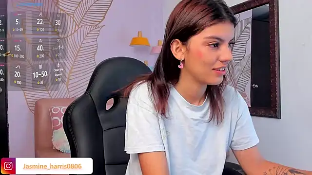 Snapshot of JasmineHarris chatting on December 26, 2024, 12:05 pm JasmineHarris online show from December 26, 2024, 12:05 pm