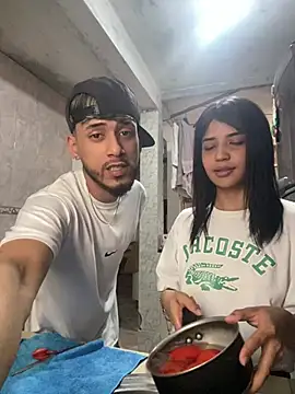 Snapshot of Rouuus12 chatting on January 18, 2026, 4:33 pm Rouuus12 online show from January 18, 2026, 4:33 pm