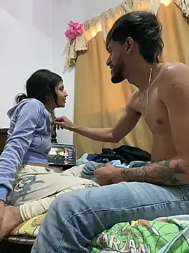 Snapshot of Rouuus12 chatting on February 12, 2026, 2:01 pm Rouuus12 online show from February 12, 2026, 2:01 pm